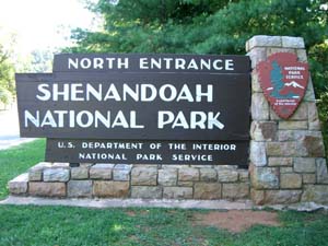 Jtb シェナンドー国立公園とルーレイ鍾乳洞を訪ねて 現地オプショナルツアー予約はルックアメリカンツアーで Jtb シェナンドー国立公園とルーレイ鍾乳洞を訪ねて 現地オプショナルツアー予約はルックアメリカンツアーで